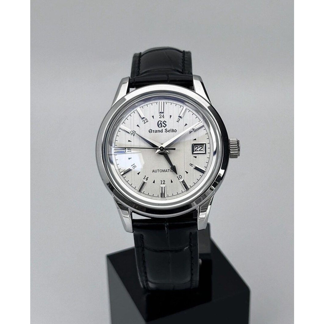 Custom Grand Seiko Mod • GS SBGJ271 “Yuki Gesho” (Snow Covered Scenery) GMT • 39mm